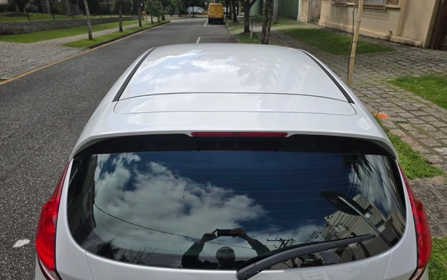 imagem-https://www.socarrao.com.br/sc-vehicle-images-prod/4040573/1790111869110-SU1HLTIwMjYwOTIyLVdBMDI2Mi5qcGc.jpg