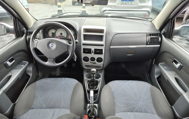 imagem-https://www.socarrao.com.br/sc-vehicle-images-prod/4040622/1790112098335-003_36a079cb4700193669225c872caa50ec.jpg