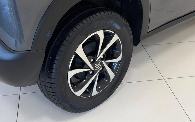 imagem-https://www.socarrao.com.br/sc-vehicle-images-prod/4040625/1790112142977-536d81df99ae44fd872d8d0bafba0e5f_1790020321332.jpg