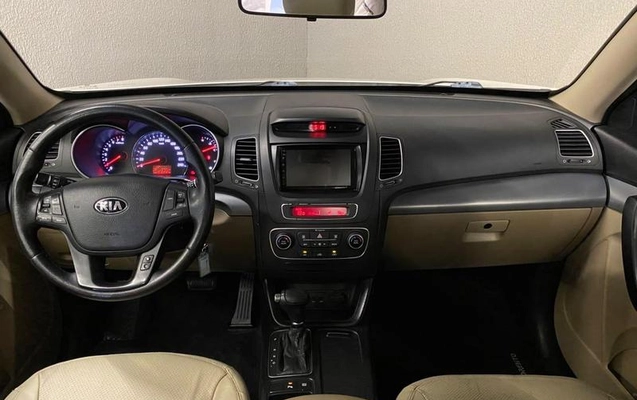 imagem-https://www.socarrao.com.br/sc-vehicle-images-prod/4040671/1791203816352-8192387_8_B_bef63a812f.jpeg