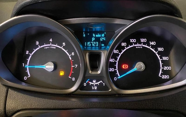 imagem-https://www.socarrao.com.br/sc-vehicle-images-prod/4040673/1791394544576-8485448_8_B_3a9eb0d96c.jpeg