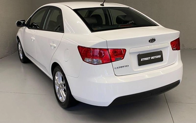 imagem-https://www.socarrao.com.br/sc-vehicle-images-prod/4040674/1790112333948-8486585_3_B_82c2d6d410.jpeg