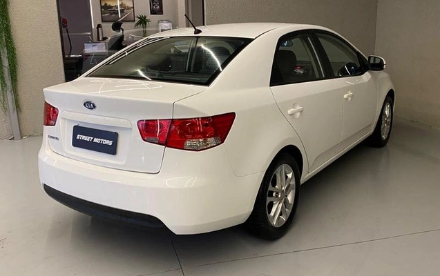imagem-https://www.socarrao.com.br/sc-vehicle-images-prod/4040674/1790112333953-8486585_3_B_4e7a12db9c.jpeg