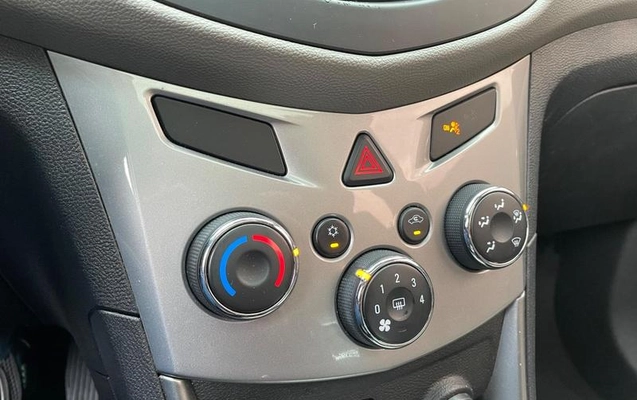 imagem-https://www.socarrao.com.br/sc-vehicle-images-prod/4040687/1790112434856-8495455_9_B_e6e73ec87c.jpeg