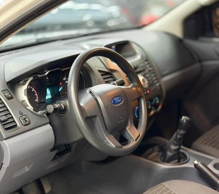 imagem-https://www.socarrao.com.br/sc-vehicle-images-prod/4040712/1790170240202-8485979_6_B_14059a7259.jpeg