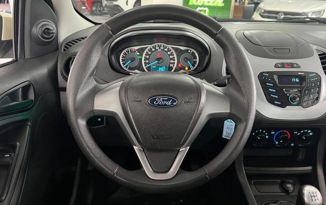 imagem-https://www.socarrao.com.br/sc-vehicle-images-prod/4040925/1790112754511-8492677_14_B_8da9d900bb.jpeg