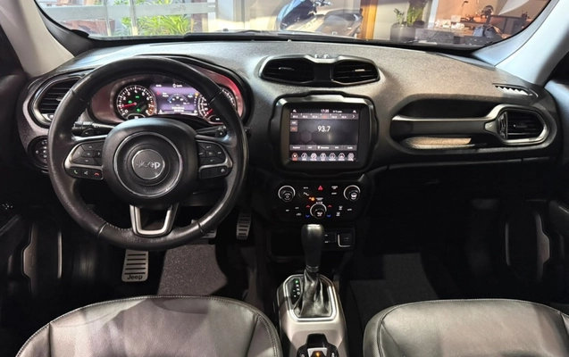 imagem-https://www.socarrao.com.br/sc-vehicle-images-prod/4040952/1790112780396-4_063200.jpg