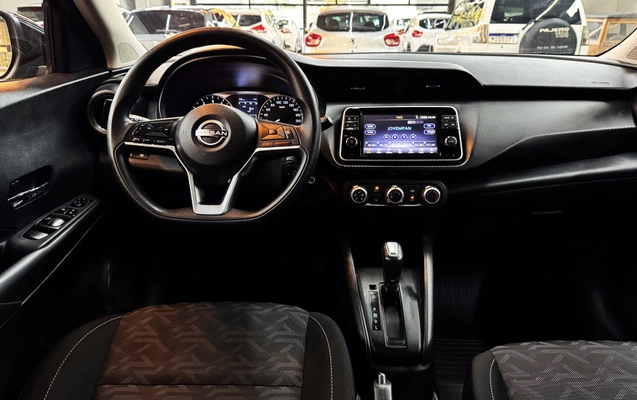 imagem-https://www.socarrao.com.br/sc-vehicle-images-prod/4041034/1790113082972-003_89db8296033ad7658bd754219d9a02ed.jpg