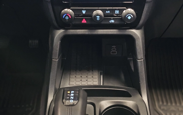 imagem-https://www.socarrao.com.br/sc-vehicle-images-prod/4041036/1790113097897-1_052752.jpg
