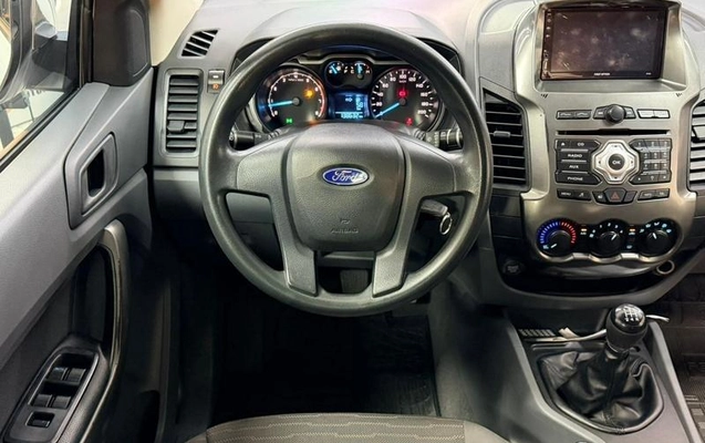 imagem-https://www.socarrao.com.br/sc-vehicle-images-prod/4041038/1790113106116-8426124_13_B_55a73f0583.jpeg