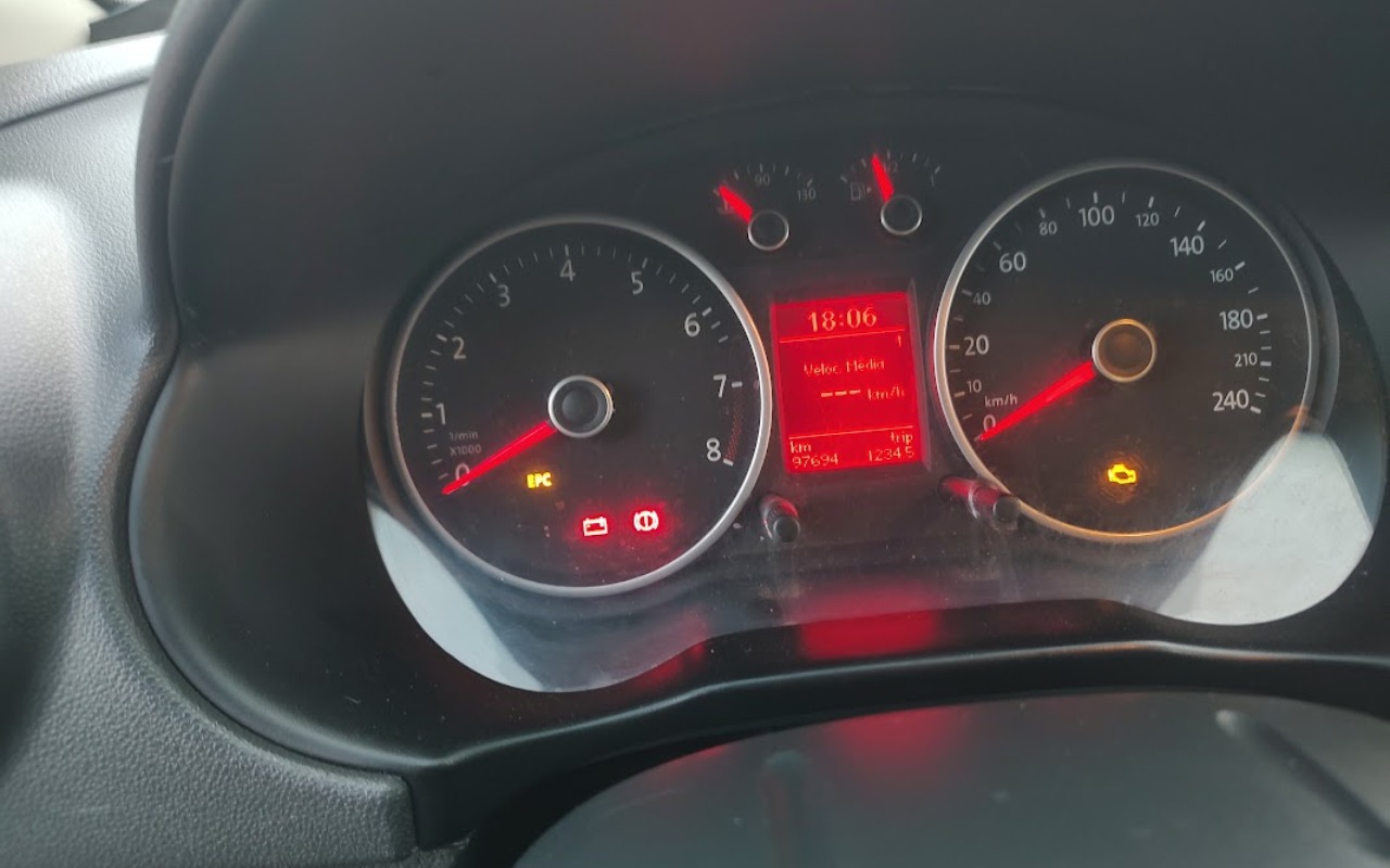 imagem-https://www.socarrao.com.br/sc-vehicle-images-prod/4041283/1790113646767-SU1HXzIwMjYwOTIyXzE4MDYxNjM2MyAtIEPDs3BpYS5qcGc.jpg