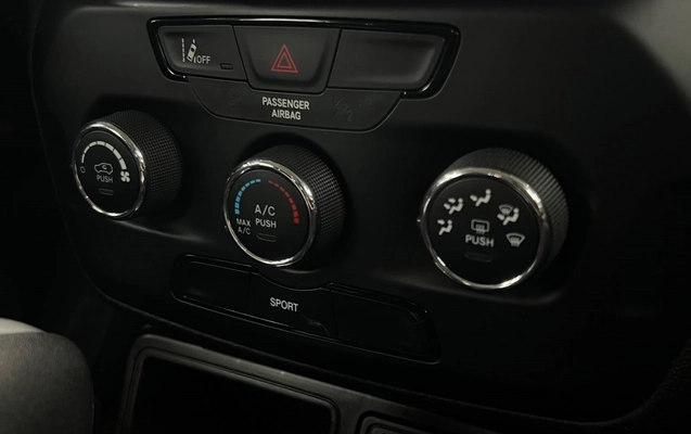 imagem-https://www.socarrao.com.br/sc-vehicle-images-prod/4041387/1790113768861-23_053611.jpg