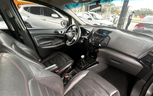 imagem-https://www.socarrao.com.br/sc-vehicle-images-prod/4041409/1790182619887-baADs9ZqVbv8ZXo5dwj4d4GvMWRep2Oo.jpg