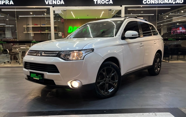 imagem-https://www.socarrao.com.br/sc-vehicle-images-prod/4041416/1790113885115-6_041314.jpg