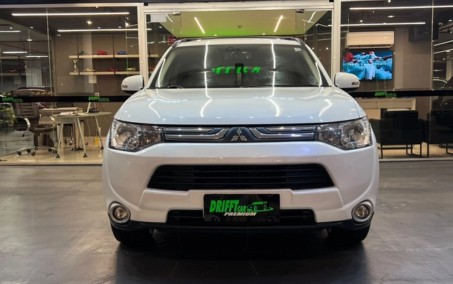 imagem-https://www.socarrao.com.br/sc-vehicle-images-prod/4041416/1790113885116-8_041314.jpg