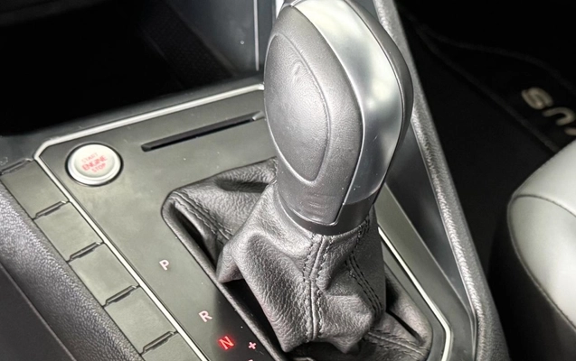 imagem-https://www.socarrao.com.br/sc-vehicle-images-prod/4041422/1790113978477-6_030144.jpg