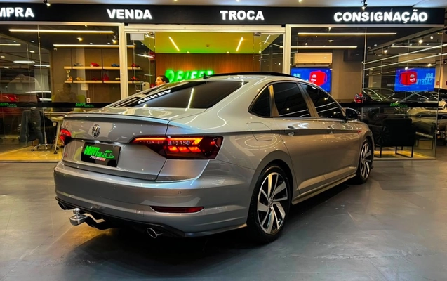 imagem-https://www.socarrao.com.br/sc-vehicle-images-prod/4041430/1790113981287-12_095304.jpg