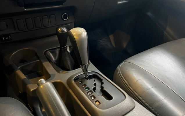 imagem-https://www.socarrao.com.br/sc-vehicle-images-prod/4041433/1790113982234-9_051113.jpg