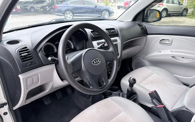 imagem-https://www.socarrao.com.br/sc-vehicle-images-prod/4041436/1790114022137-003_3aa6828f0746d9e7a760ca07742f7338.jpg