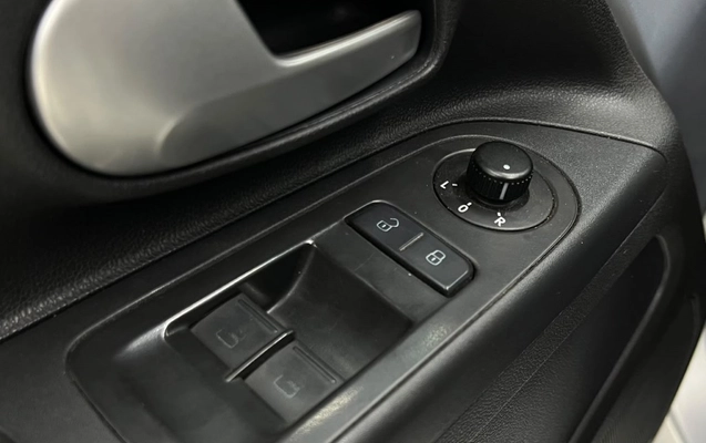 imagem-https://www.socarrao.com.br/sc-vehicle-images-prod/4041439/1790114047098-19_053635.jpg