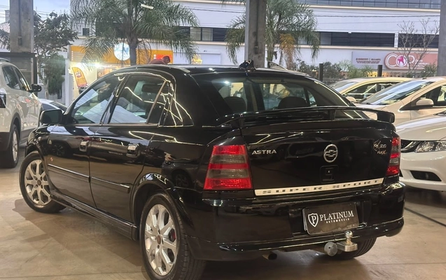 imagem-https://www.socarrao.com.br/sc-vehicle-images-prod/4041623/1790114458998-8729a22a84c6477ab89482ea926b448d_1790114257573.jpg