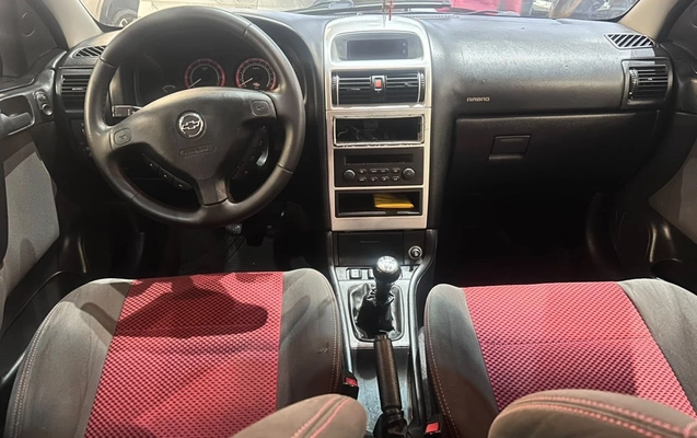imagem-https://www.socarrao.com.br/sc-vehicle-images-prod/4041623/1790114459001-4c23ce4e7b8c4741bddec3a82f543b6d_1790114257590.jpg