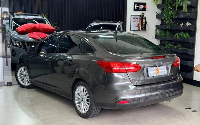 imagem-https://www.socarrao.com.br/sc-vehicle-images-prod/4041836/1790115184484-8446719_9_B_c78bb4f202.jpeg