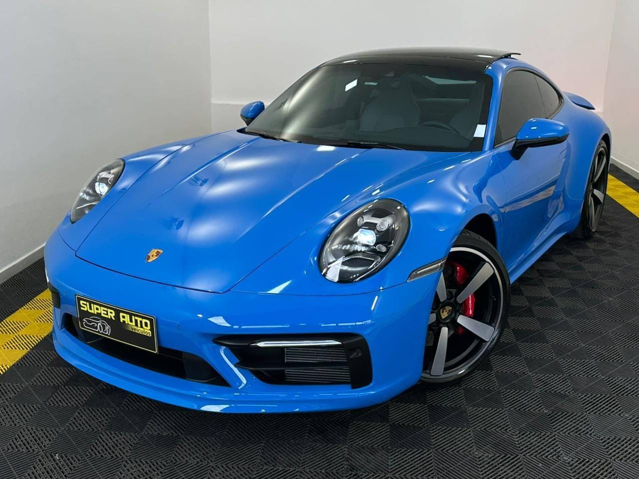 Porsche 911 2023 Azul — foto 1 de 3