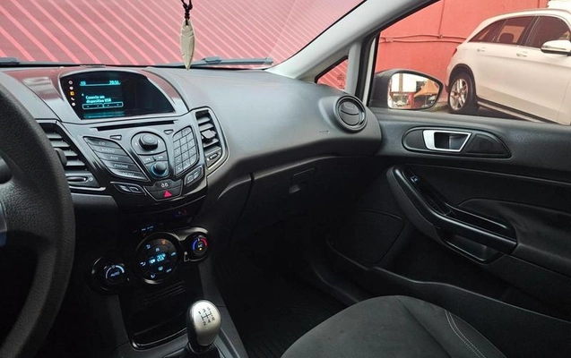 imagem-https://www.socarrao.com.br/sc-vehicle-images-prod/4042103/1790115555439-8498376_15_B_3739f92fd9.jpeg