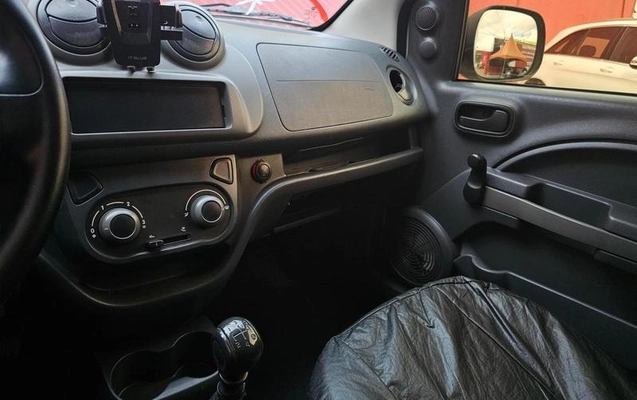 imagem-https://www.socarrao.com.br/sc-vehicle-images-prod/4042136/1790115753479-8494070_10_B_fa7756ea94.jpeg