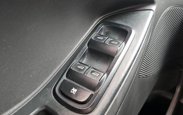 imagem-https://www.socarrao.com.br/sc-vehicle-images-prod/4042713/1790117431315-8478534_12_B_7c62bd904c.jpeg