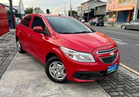 Chevrolet Onix 2013 Vermelho — foto 1 de 3
