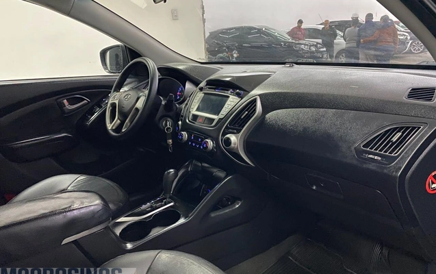 imagem-https://www.socarrao.com.br/sc-vehicle-images-prod/4044759/1790123176623-ad4cf597706d4849931a0275419467ab_1790116134386.jpg