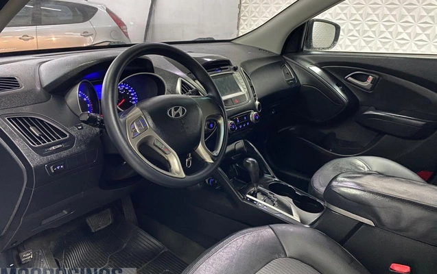 imagem-https://www.socarrao.com.br/sc-vehicle-images-prod/4044759/1790123176623-ce942b3da4bd42bd9543b93996fca906_1790116134392.jpg