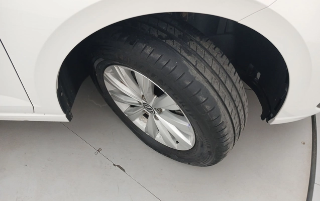 imagem-https://www.socarrao.com.br/sc-vehicle-images-prod/4046212/1790126962388-2_041041.jpg