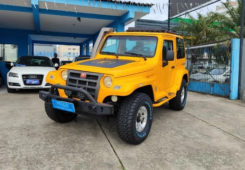 Troller T-4 2013 Amarelo — foto 1 de 3