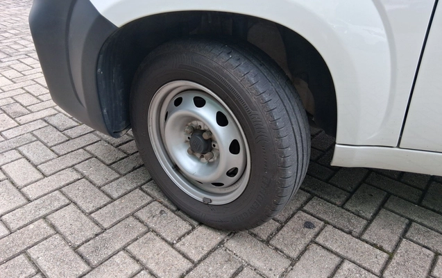 imagem-https://www.socarrao.com.br/sc-vehicle-images-prod/4049281/1790137935817-2_012643.jpg