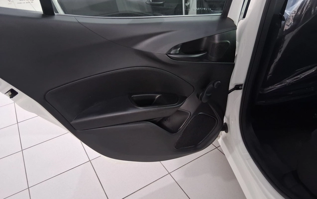 imagem-https://www.socarrao.com.br/sc-vehicle-images-prod/4050091/1790138945153-1_014901.jpg