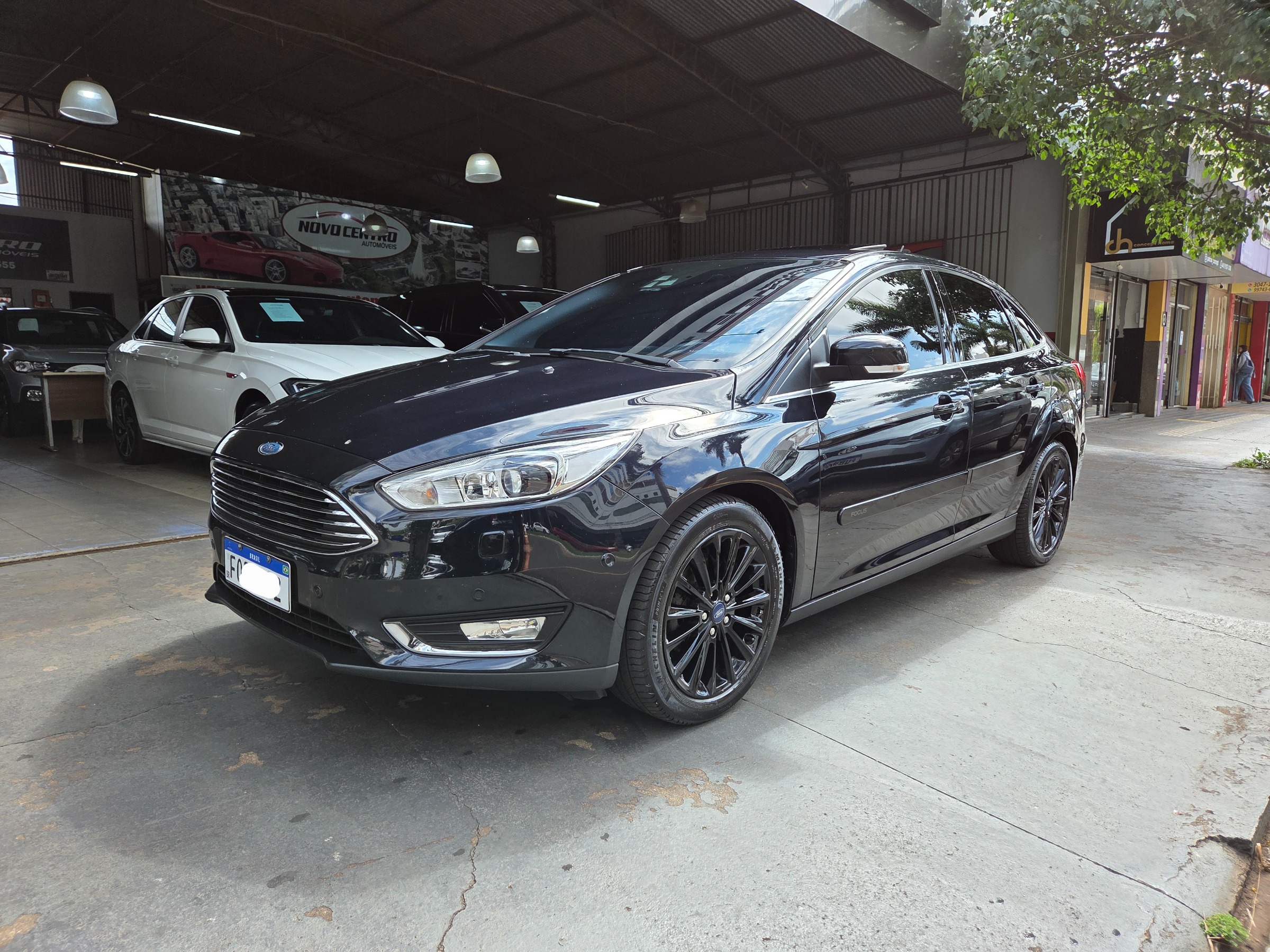 Ford Focus Fastback TIT./T.PLUS 2.0 Flex Aut. na cor Preto em Maringá / PR - 40503