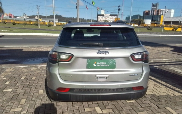 imagem-https://www.socarrao.com.br/sc-vehicle-images-prod/4050330/1790139173545-1_113122.jpg