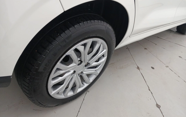 imagem-https://www.socarrao.com.br/sc-vehicle-images-prod/4051589/1790141008169-1_052122.jpg