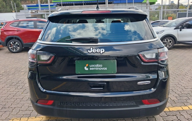 imagem-https://www.socarrao.com.br/sc-vehicle-images-prod/4051793/1790141558669-2_023045.jpg