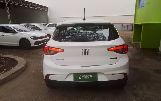imagem-https://www.socarrao.com.br/sc-vehicle-images-prod/4053166/1790144067599-1_034512.jpg