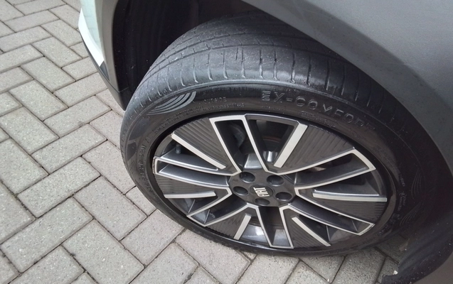 imagem-https://www.socarrao.com.br/sc-vehicle-images-prod/4053287/1790144182182-2_024851.jpg