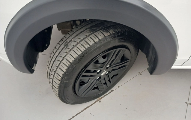 imagem-https://www.socarrao.com.br/sc-vehicle-images-prod/4053531/1790145318845-1_123955.jpg