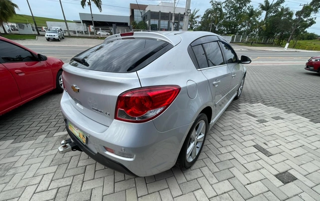 imagem-https://www.socarrao.com.br/sc-vehicle-images-prod/40557/1784633593212-003_a9f56a4d44ec6931eb410d44a58ee585.jpg