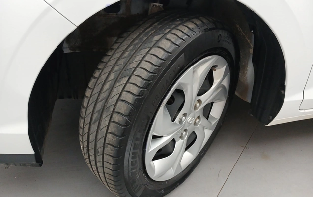 imagem-https://www.socarrao.com.br/sc-vehicle-images-prod/4055817/1790148892112-1_022132.jpg