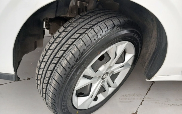 imagem-https://www.socarrao.com.br/sc-vehicle-images-prod/4055937/1790149178415-2_023107.jpg