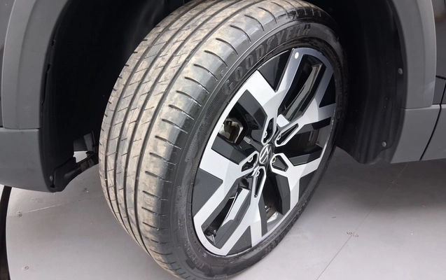 imagem-https://www.socarrao.com.br/sc-vehicle-images-prod/4056769/1790152978531-1_093702.jpg