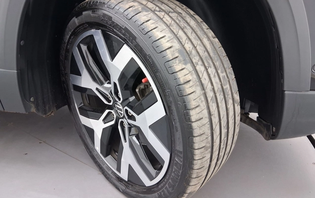 imagem-https://www.socarrao.com.br/sc-vehicle-images-prod/4056769/1790152978540-2_093703.jpg